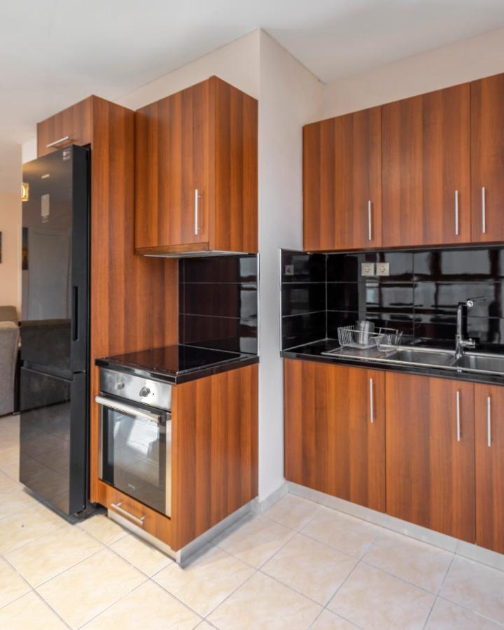 2 Bedroom Renovated Apartment With A View Athen Exterior foto