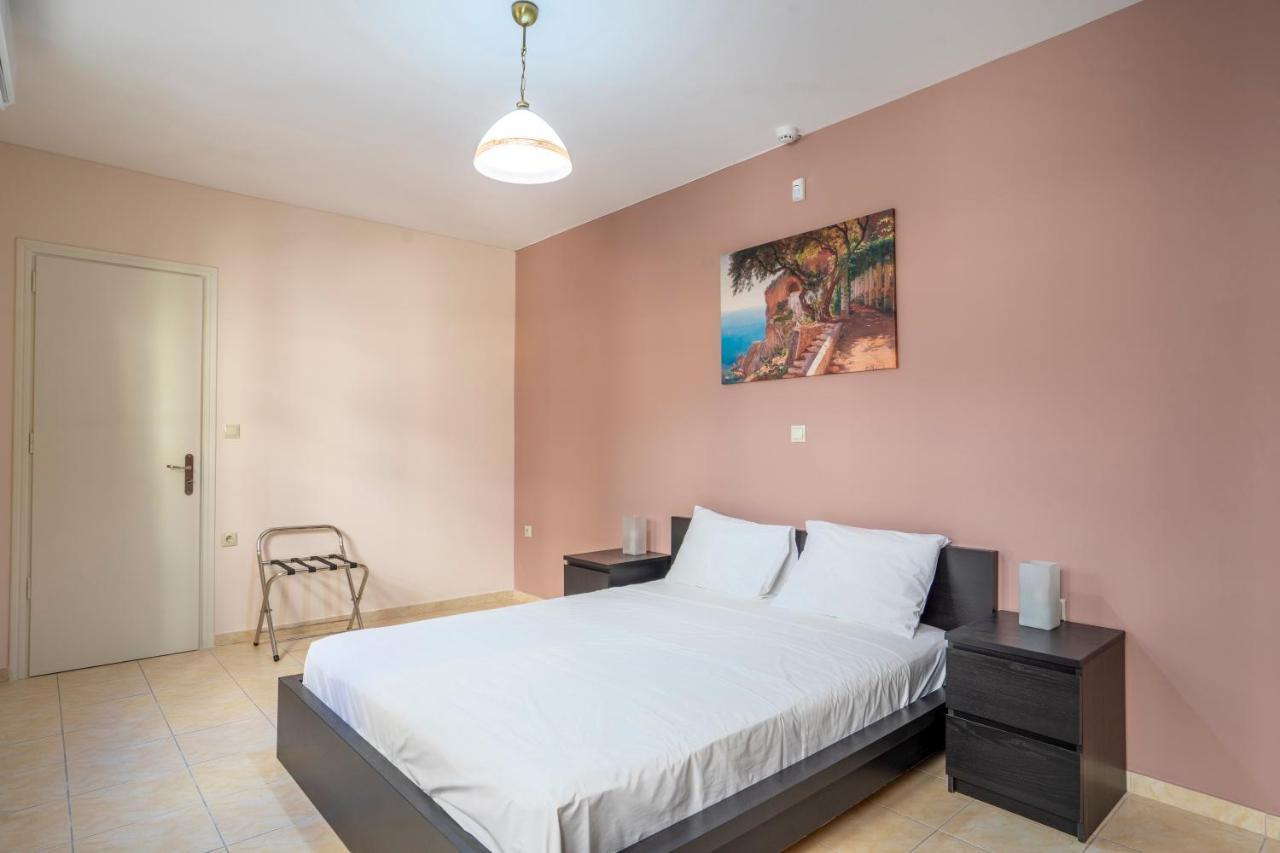 2 Bedroom Renovated Apartment With A View Athen Exterior foto