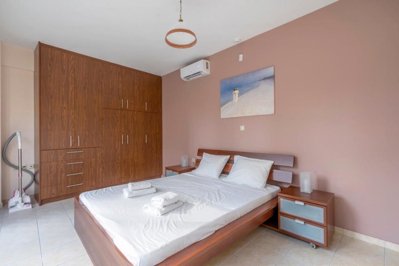 2 Bedroom Renovated Apartment With A View Athen Exterior foto